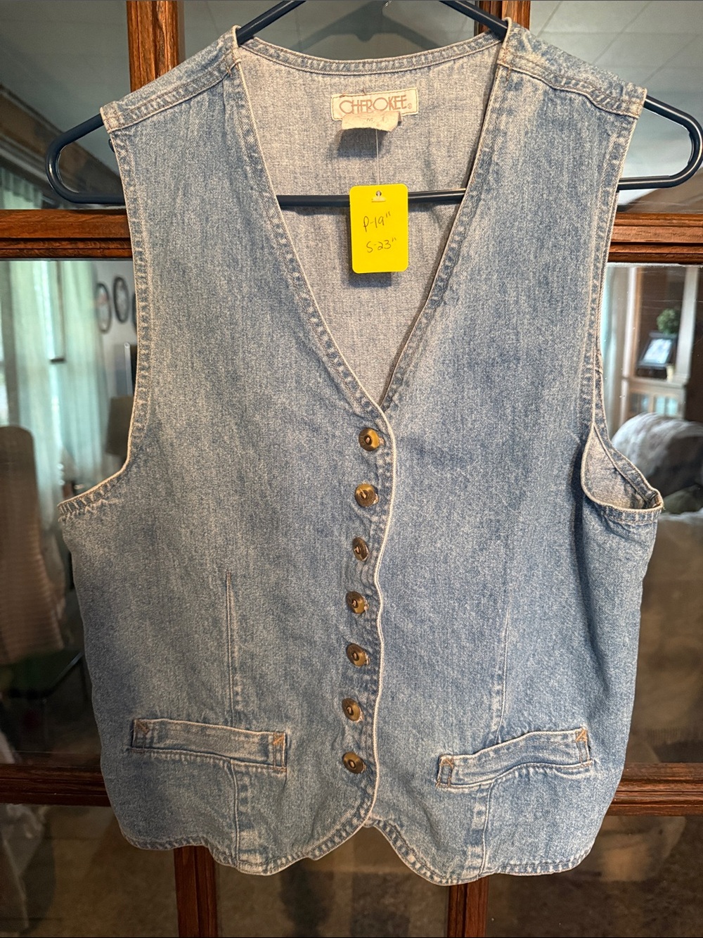 Cherokee Vintage 90s Light Wash Denim Vest Button Front Cinch Back Blue Medium